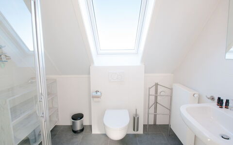 Oesterdam Resort: Salle De Bains, Propriété, Pièce, Design Intérieur, Architecture, Maison, Bâtiment, Sol, Immobilier, Daylighting