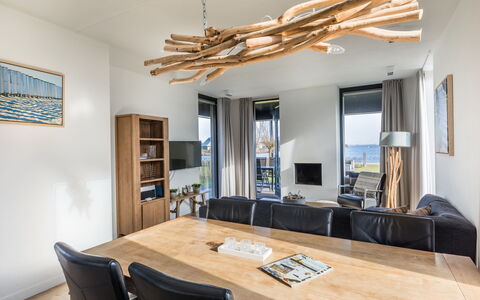 Oesterdam Resort: Pièce, Propriété, Design Intérieur, Meubles, Bâtiment, Plafond, Salon, Table, Mur, Maison