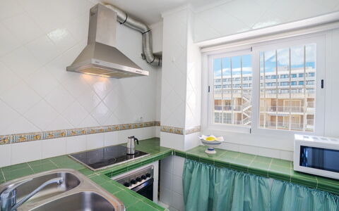 Los Girasoles: Pièce, Propriété, Comptoir, Design Intérieur, Meubles, Cuisine, Bâtiment, Immobilier, Maison, Salle De Bains
