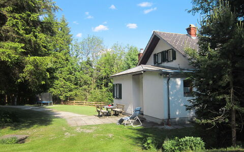 Landhaus Grüne Oase: Maison, Propriété, Domicile, Chalet, Immobilier, Paysage Naturel, Bâtiment, Biens, Zone Résidentielle, Ferme