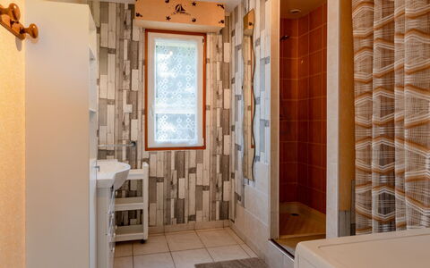 Chez Lilo: Bois, Design Intérieur, Porte, Sol, Sol, Dur, Tache De Bois, Immobilier, Bâtiment