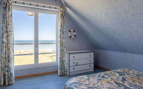 Chez Lilo: Meubles, Propriété, Bleu Azur, Bois, Textile, Cabinetry, Confort, Ombre, Design Intérieur, Sol