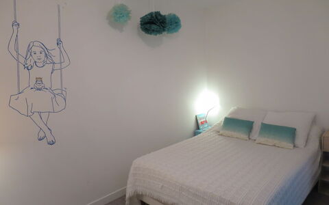 Mogador: Chambre, Pièce, Lit, Propriété, Mur, Meubles, Drap De Lit, Sol, Design Intérieur, Cadre De Lit