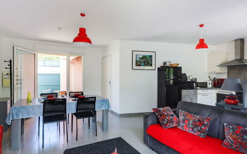 Villa Robinson: Pièce, Salon, Propriété, Rouge, Meubles, Design Intérieur, Bâtiment, Maison, Table, Sol