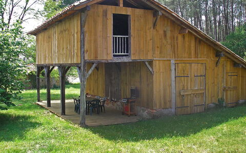 Hollebarde: Propriété, Grange, Bâtiment, Cabanon, Maison, Chalet, Cabane, Cabane En Rondins, Zone Rurale, Cabane