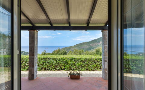 La Paradisa: Plante, Ciel, Bâtiment, Ombre, Bois, Design Intérieur, Herbe, Porche, Sol, Ligne