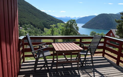 Hammaren: Ciel, Montagne, L'Eau, Plante, Nuage, Arbre, Bois, Clôture, Porche, Paysage Naturel