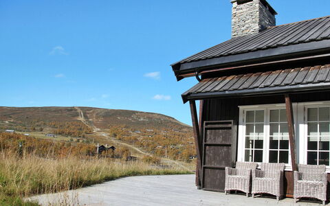 Havsdalsgrenda: Ciel, Plante, Fenêtre, Bois, Maison, Bâtiment, Nuage, Siding, Chalet, Zone Rurale