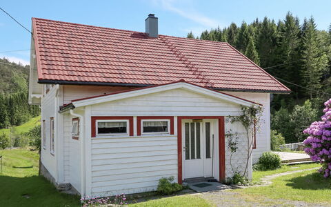 Nystølen: Ciel, Plante, Bâtiment, Propriété, Fenêtre, Maison, Arbre, Lot Terre, Bois, Chalet