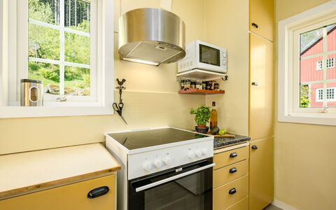 Eseviki: Appareil De Cuisine, Cuisine, Principaux Appliance, Cabinetry, Comptoir, Design Intérieur, Bois, Sol, Électroménager, Cuisinière