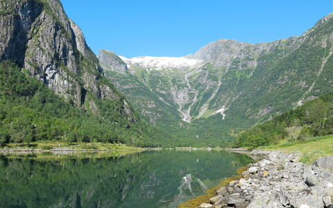 Naustvollen: L'Eau, Ciel, Montagne, Ressources En Eau, Paysage Naturel, Plante, Montagnes, Cours D'Eau, Lac