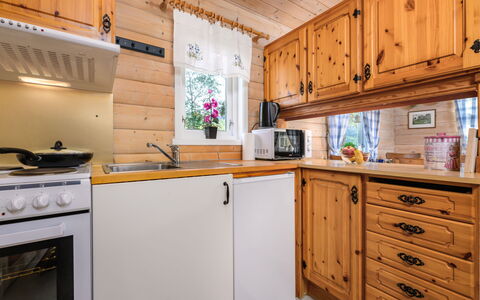 Synnøve: Cabinetry, Propriété, Comptoir, Appareil De Cuisine, Bois, Cuisine, Design Intérieur, Cuisinière, Électroménager, Gaz Poele