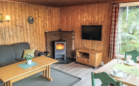 Spangereid 651: Bois, Sol, Meubles, Sol, Design Intérieur, Pièce, Dur, Tache De Bois, Plafond, Salon