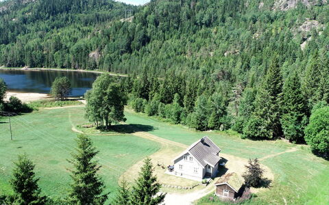 Haven: L'Eau, Plante, Montagne, Vert, La Nature, Ciel, Arbre, Paysage Naturel, Mélèze, Maison
