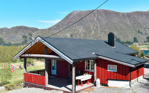 Lenebu: Ciel, Montagne, Plante, Bâtiment, Propriété, Fenêtre, Maison, Montagnes, Chalet, Nuage