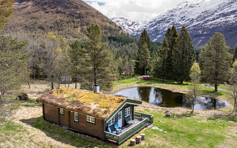 Fjellro: Herbe, Paysage Naturel, Maison, Paysage, Chalet, Zone Rurale, Montagnes, Cabane, Domicile, Chaîne De Montagnes