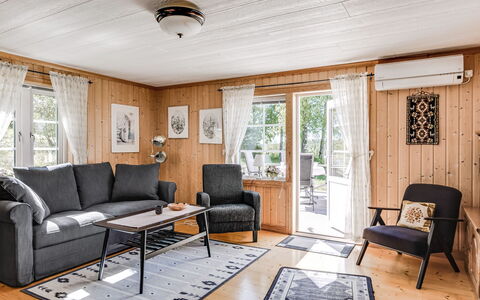 Mjöhult Utsikten: Meubles, Bâtiment, Cadre, Bois, Design Intérieur, Confort, Salon, Canapé, Sol, Sol