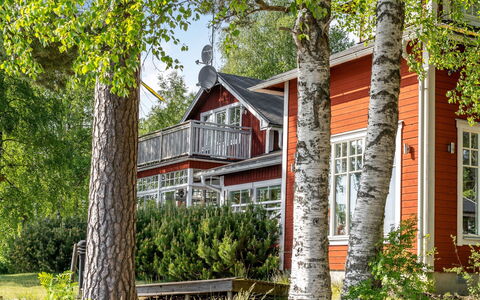 Villa Lundsfjärden: Plante, Bâtiment, Fenêtre, La Nature, Feuille, Arbre, Bois, Herbe, Lot Terre, Paysage Naturel