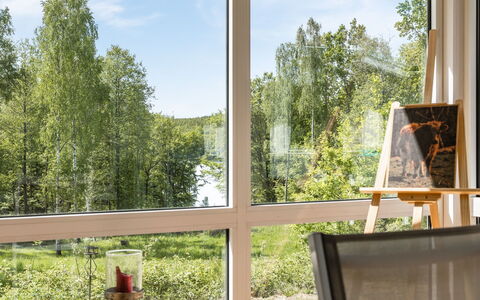Erikstorp Villan: Ciel, Nuage, Plante, Propriété, Fenêtre, Ombre, Bois, Design Intérieur, Bâtiment, Arbre