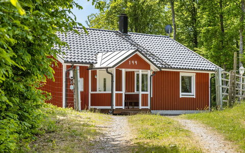 Erikstorp 144: Plante, Bâtiment, Fenêtre, Maison, Paysage Naturel, Bois, Arbre, Lot Terre, Végétation, Chalet