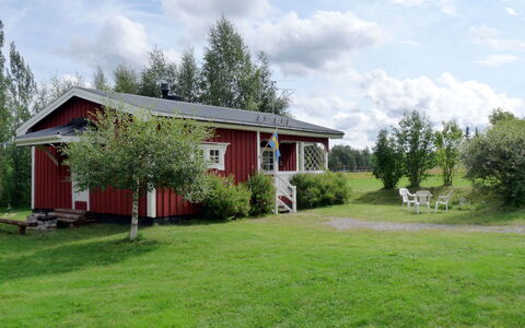 Vemhån Östholmen: Nuage, Plante, Ciel, Bâtiment, Arbre, Fenêtre, Paysage Naturel, Lot Terre, Herbe, Maison