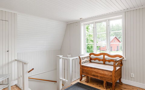 Klinten Totebo: Fenêtre, Bâtiment, Confort, Bois, Design Intérieur, Sol, Sol, Rectangle, Tache De Bois