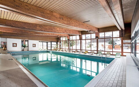 Thyon-Les Collons 644: L'Eau, Piscine, Bâtiment, Maison, Design Intérieur, Sol, Sol, Loisir, Fenêtre, Plafond