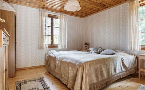 Kasen Sjökanten: Bâtiment, Fenêtre, Meubles, Propriété, Confort, Bleu Azur, Bois, Ombre, Textile, Maison