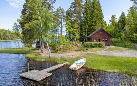 Kasen Sjökanten: L'Eau, Plante, Ciel, Ressources En Eau, Bâtiment, Paysage Naturel, Arbre, Lac, Maison, Lot Terre