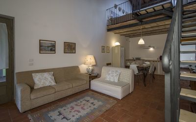 Nanni: Pièce, Meubles, Propriété, Design Intérieur, Sol, Bâtiment, Salon, Maison, Mur, Immobilier