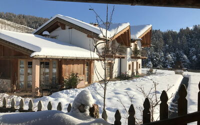 Valle di Non 650: Ciel, Neige, Jour, Propriété, Fenêtre, Bâtiment, Maison, Pente, Plante, Gelé