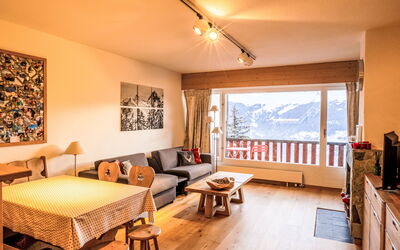 Le Hameau 631.21: Meubles, Design Intérieur, Pièce, Plafond, Chaise, Chaîne De Montagnes, Salon, Tache De Bois, Alpes, Cadre