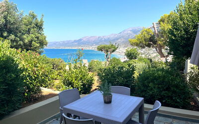 Tria 5.3: L'Eau, Ciel, Nuage, Ressources En Eau, Montagne, Bleu Azur, Bleu, Cotiers Et Relief Océaniques, La Tour