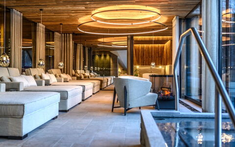 Sölden 751: Design Intérieur, Plafond, Salon, Matériau Naturel, Dur, Conception, Hôtel, Tache De Bois, Canapé