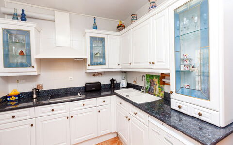Katy: Propriété, Pièce, Cuisine, Comptoir, Cabinetry, Meubles, Immobilier, Bâtiment, Domicile, Maison