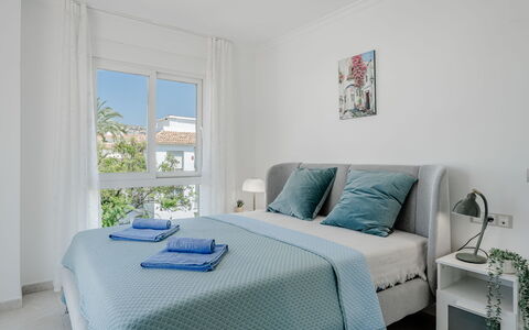 Venecia: Meubles, Design Intérieur, Lit, Chambre, Sol, Mur, Sol, Bois, Pièce, Drap De Lit