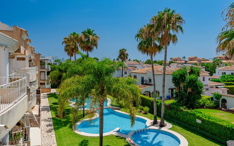 Venecia: Zone Résidentielle, Appartement, Domicile, Design Urbain, Recours, Piscine, Biens, Balcon, Condominium