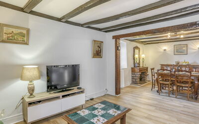 Maison Martichenia 114.1: Pièce, Propriété, Design Intérieur, Meubles, Plafond, Bâtiment, Immobilier, Maison, Table, Salon