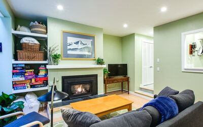 75Sw-Ground Floor Condo with Wifi!