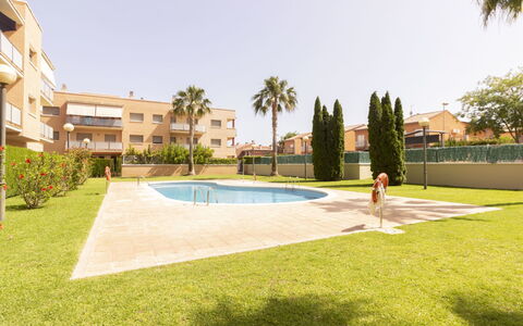 Mas de Clariana: Propriété, Piscine, Zone Résidentielle, Herbe, Bâtiment, Immobilier, Maison, Domicile, Biens, Recours