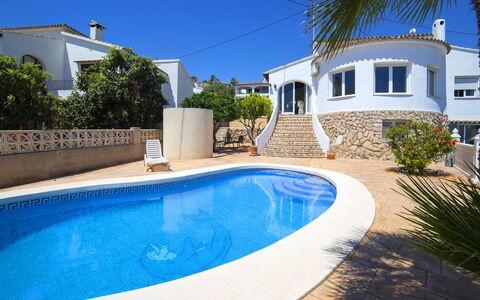 La Marina: Propriété, Piscine, Maison, Immobilier, Domicile, Zone Résidentielle, Bâtiment, Bleu Azur, Villa, Vacances