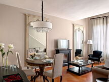 Maggio Apartment