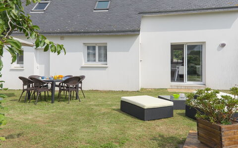 Maison de Kerfilly: Propriété, Maison, Cour, Arrière-Cour, Domicile, Chalet, Immobilier, Bâtiment, Herbe, Cour