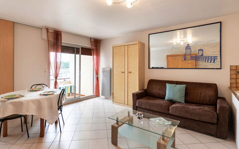 Capbreton 105: Table, Meubles, Cadre, Propriété, Bleu Azur, Bois, Design Intérieur, Sol, Décoration, Sol