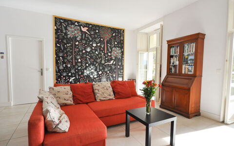 Kensington: Meubles, Propriété, Cadre, Canapé, Plante, Table, Bois, Design Intérieur, Orange, Confort
