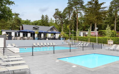 Beekbergen 402: Piscine, Propriété, Maison, Loisir, Bâtiment, Immobilier, Domicile, Biens, Architecture, Centre De Loisirs