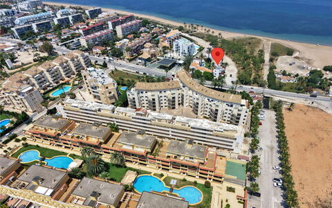Albaranas: Zone Résidentielle, Appartement, Recours, Condominium, Hôtel, Piscine, Ville Resort, Station Balnéaire, Photographie Aérienne