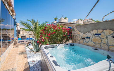 Lea Lana: Propriété, Piscine, Immobilier, Bâtiment, Vacances, Recours, Loisir, Maison, Jacuzzi, Appartement
