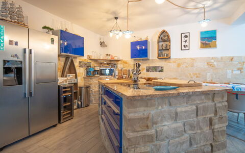 Lea Lana: Bâtiment, Cabinetry, Comptoir, Cuisine, Bois, Éclairage, Design Intérieur, Maison, Sol, Sol