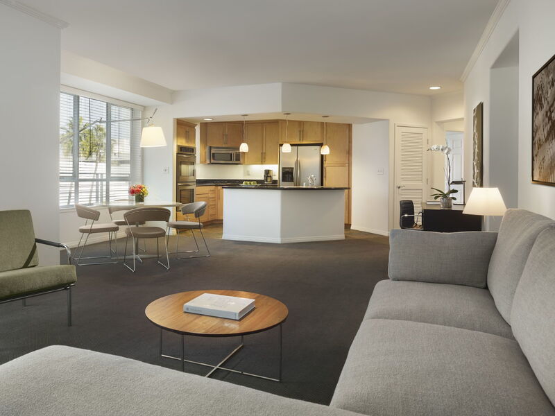 Logement:&nbsp;Aka Beverly Hills 1.3